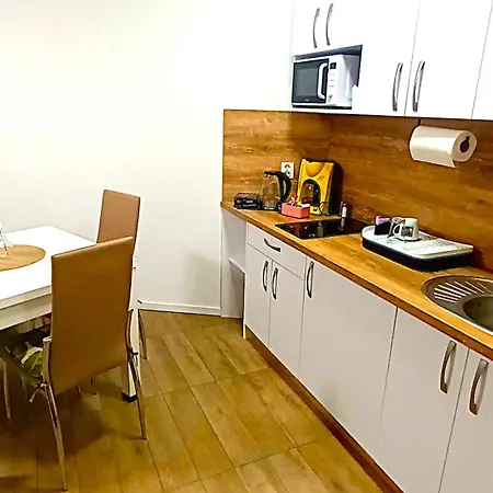 Διαμέρισμα Kwiatek Idealna Lokalizacja, Ogrod, Parking *